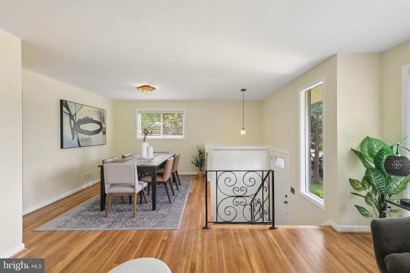 4957 Regina Drive photo 10