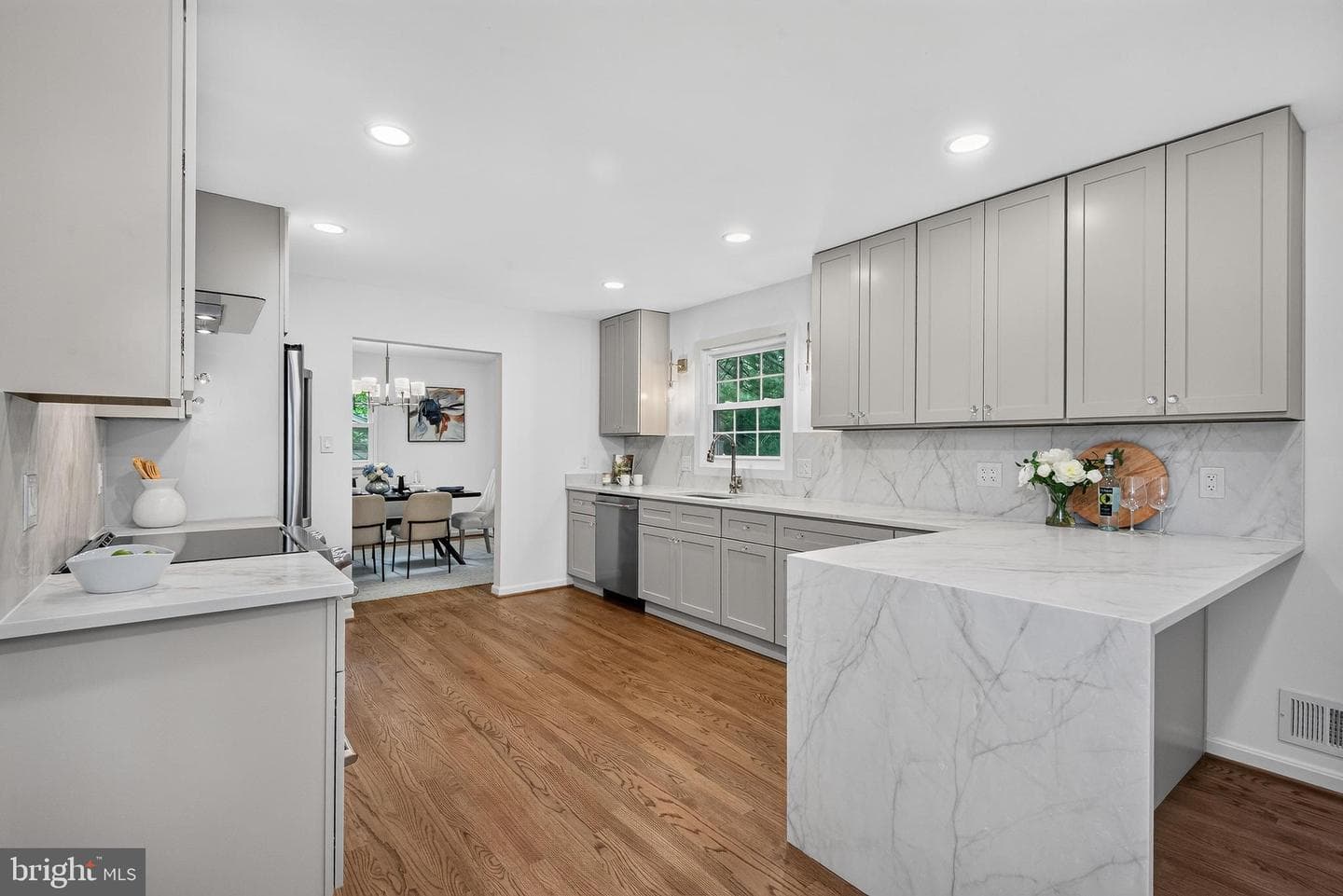 2511 Charlestown Lane, Reston