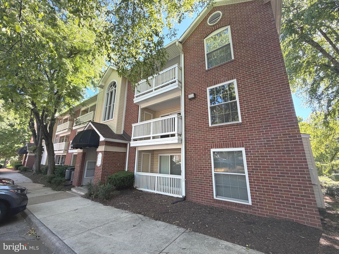 1534 Lincoln Way #204, Mclean