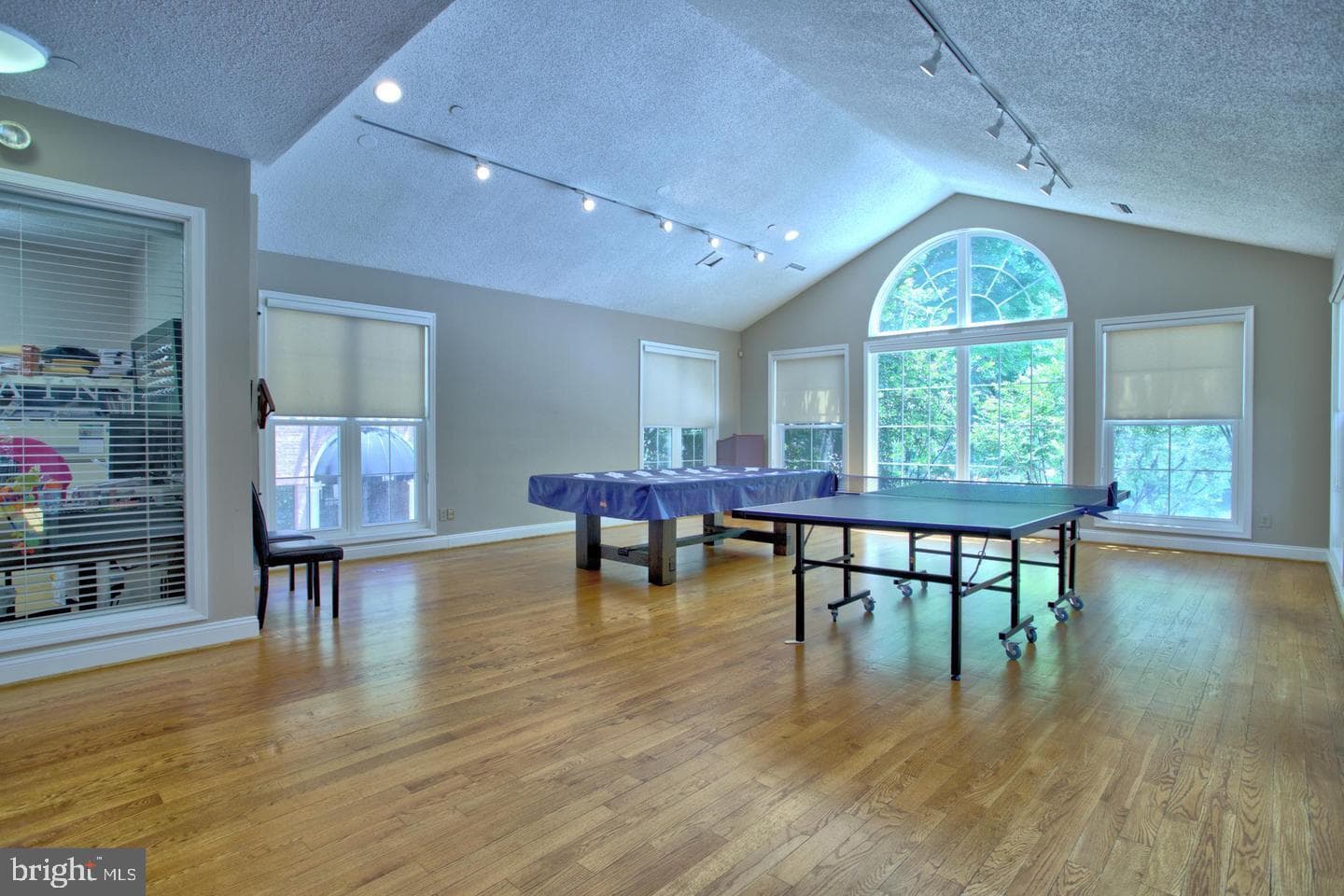 1534 Lincoln Way #204 photo 26
