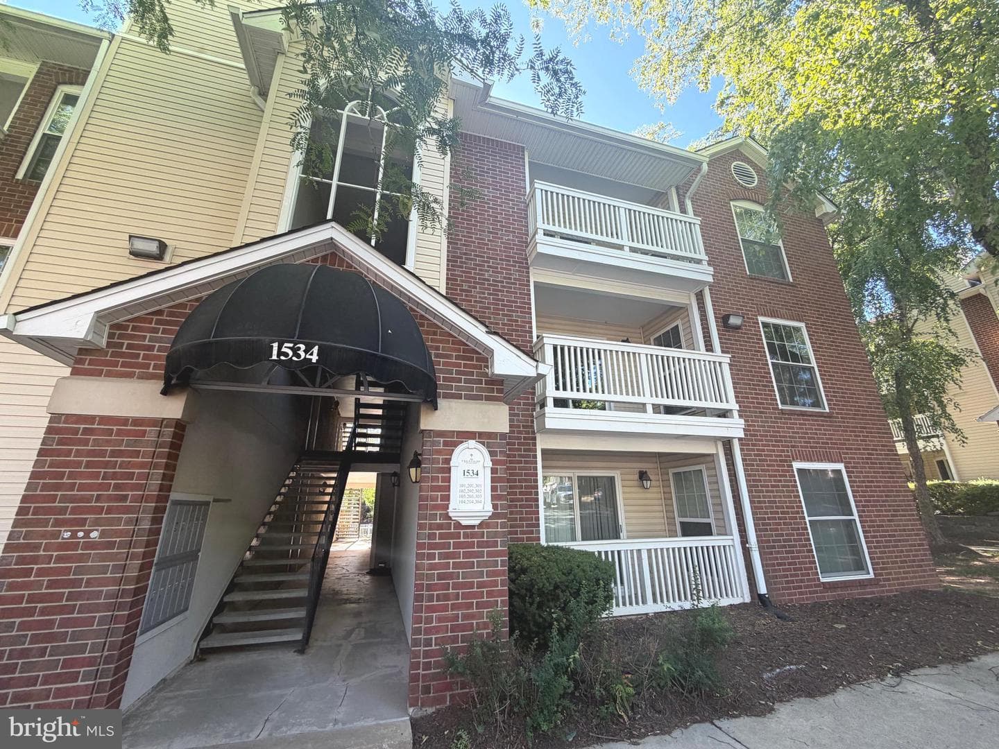 1534 Lincoln Way #204 photo 3