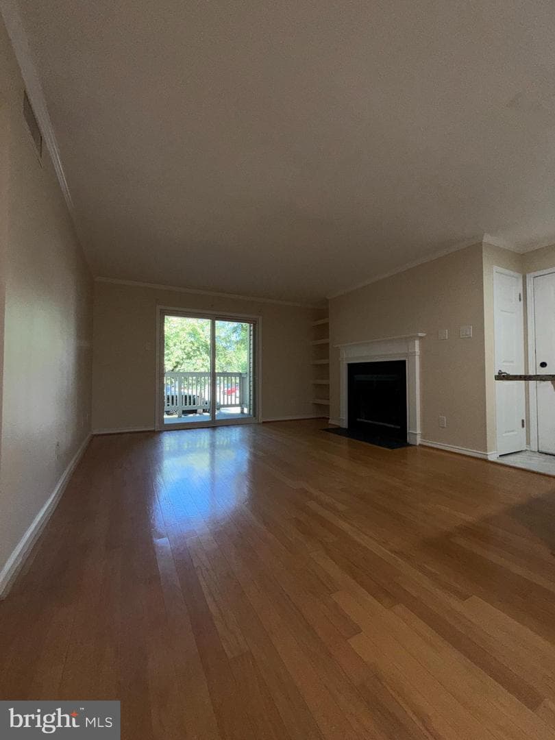 1534 Lincoln Way #204 photo 6