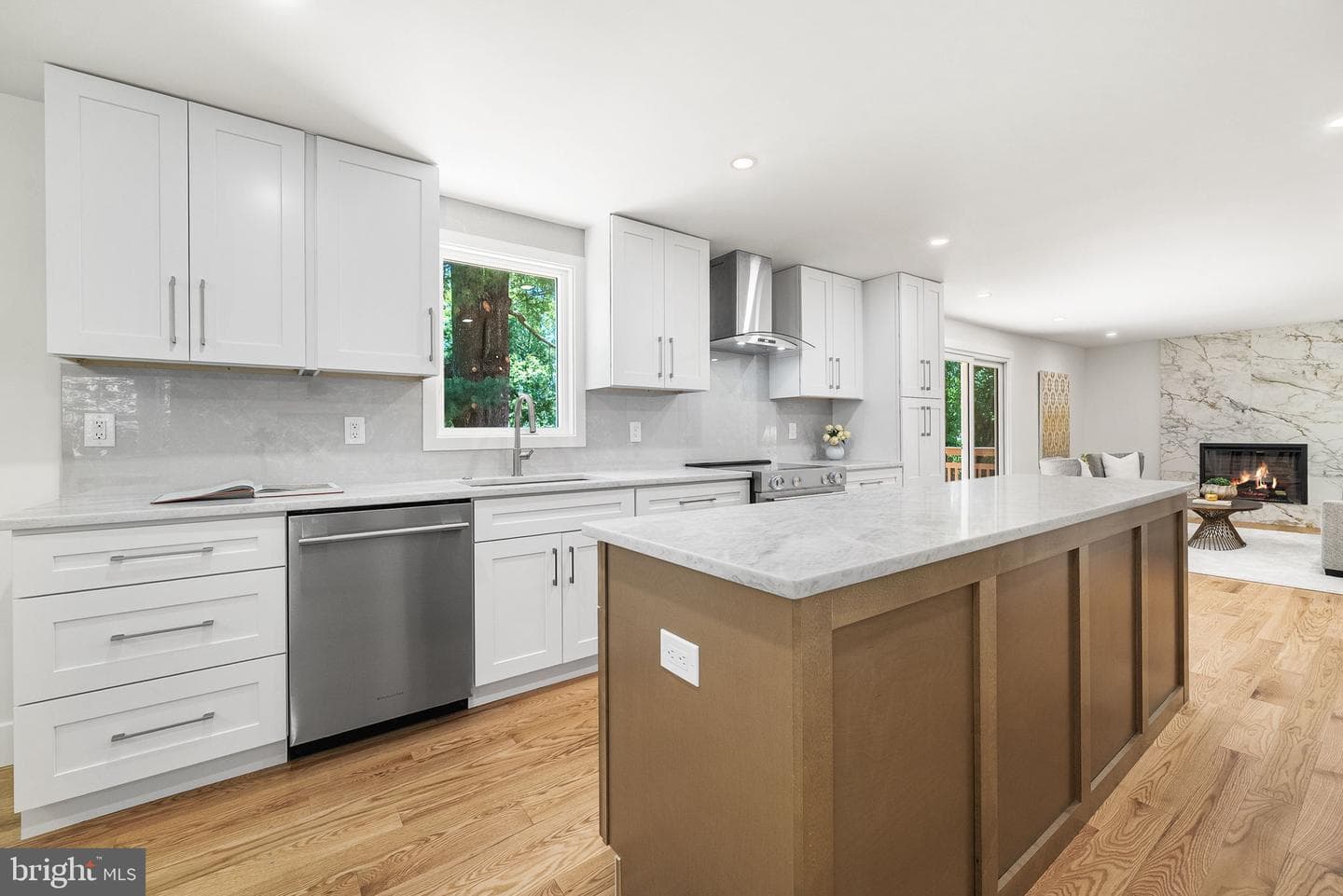 2851 Edgelea Road photo 17