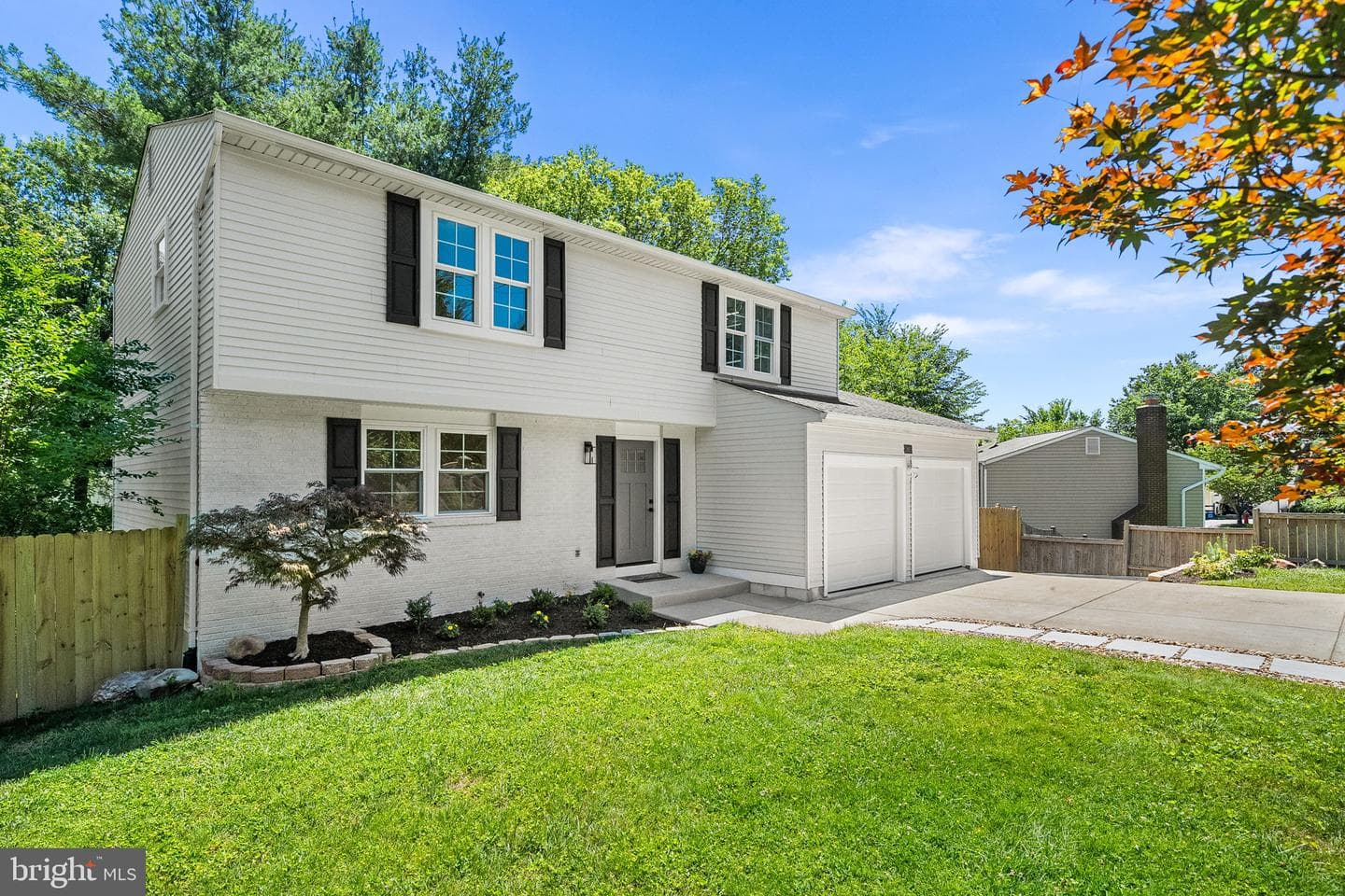 2851 Edgelea Road photo 2