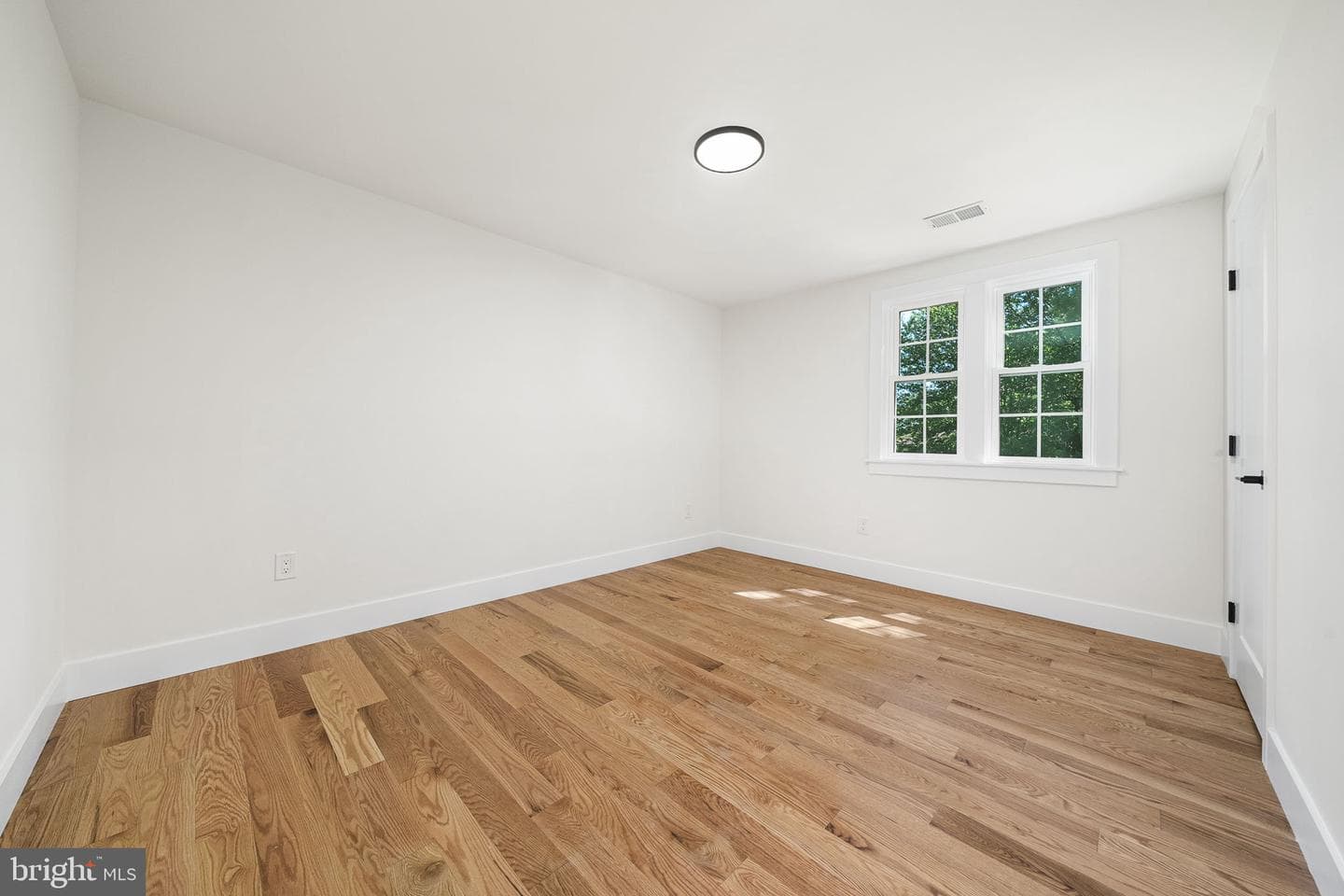 2851 Edgelea Road photo 38