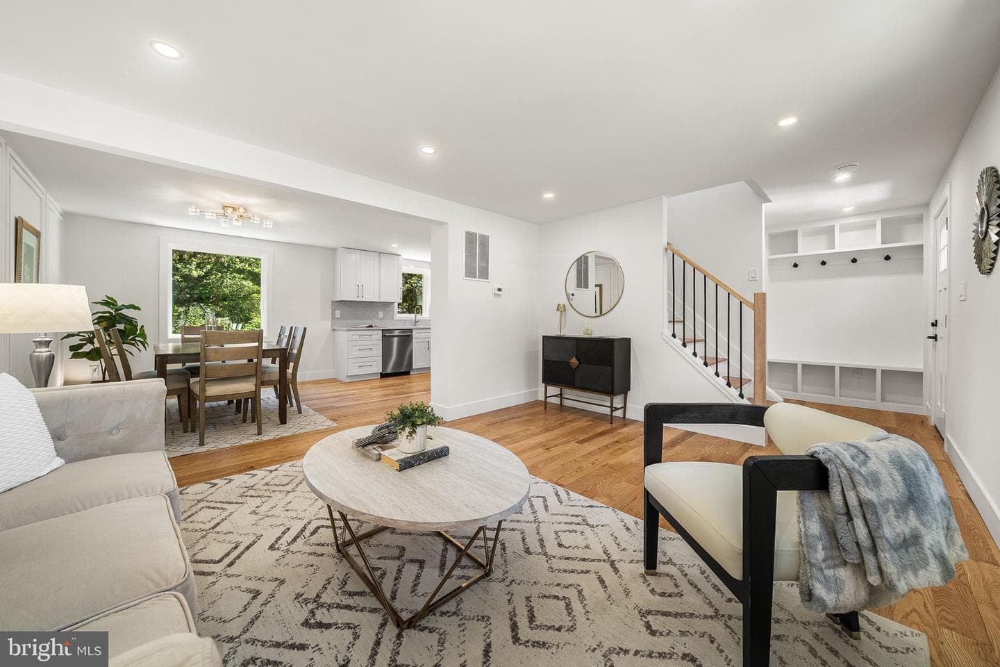 2851 Edgelea Road photo 9
