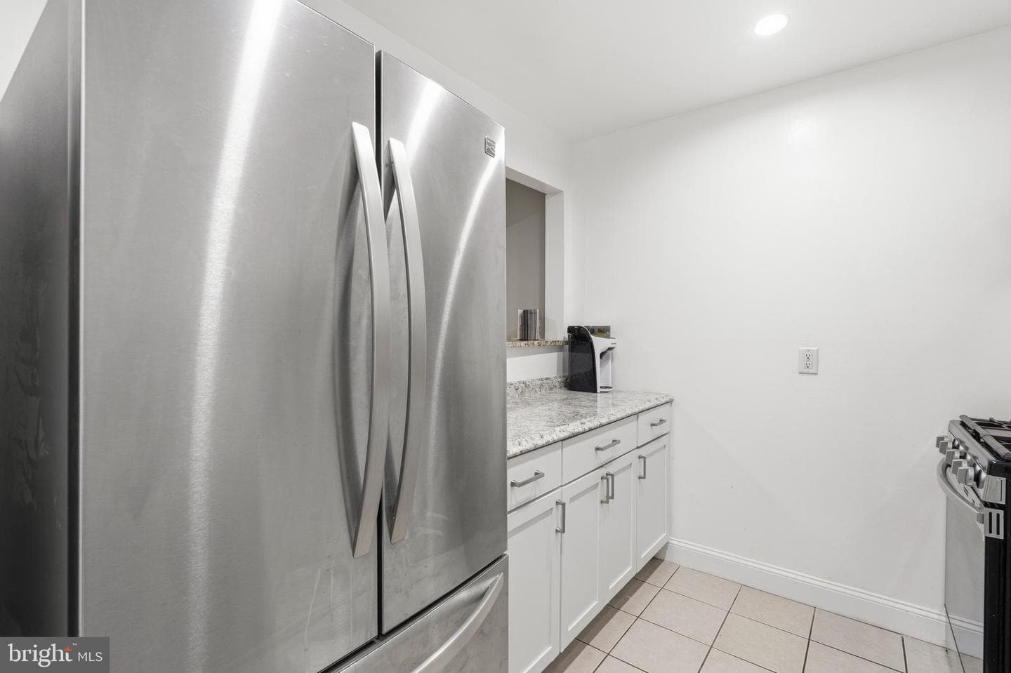 2907 Charing Cross Road #09/3 photo 21