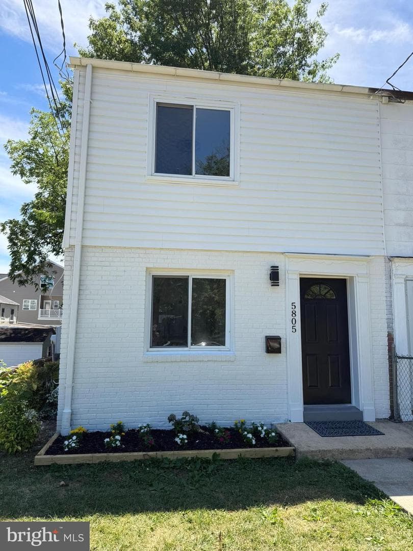 5805 Blaine Drive, Alexandria