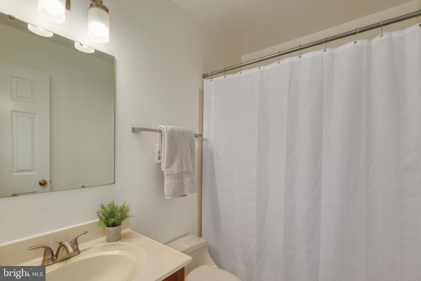 8174 Cliffview Avenue photo 36