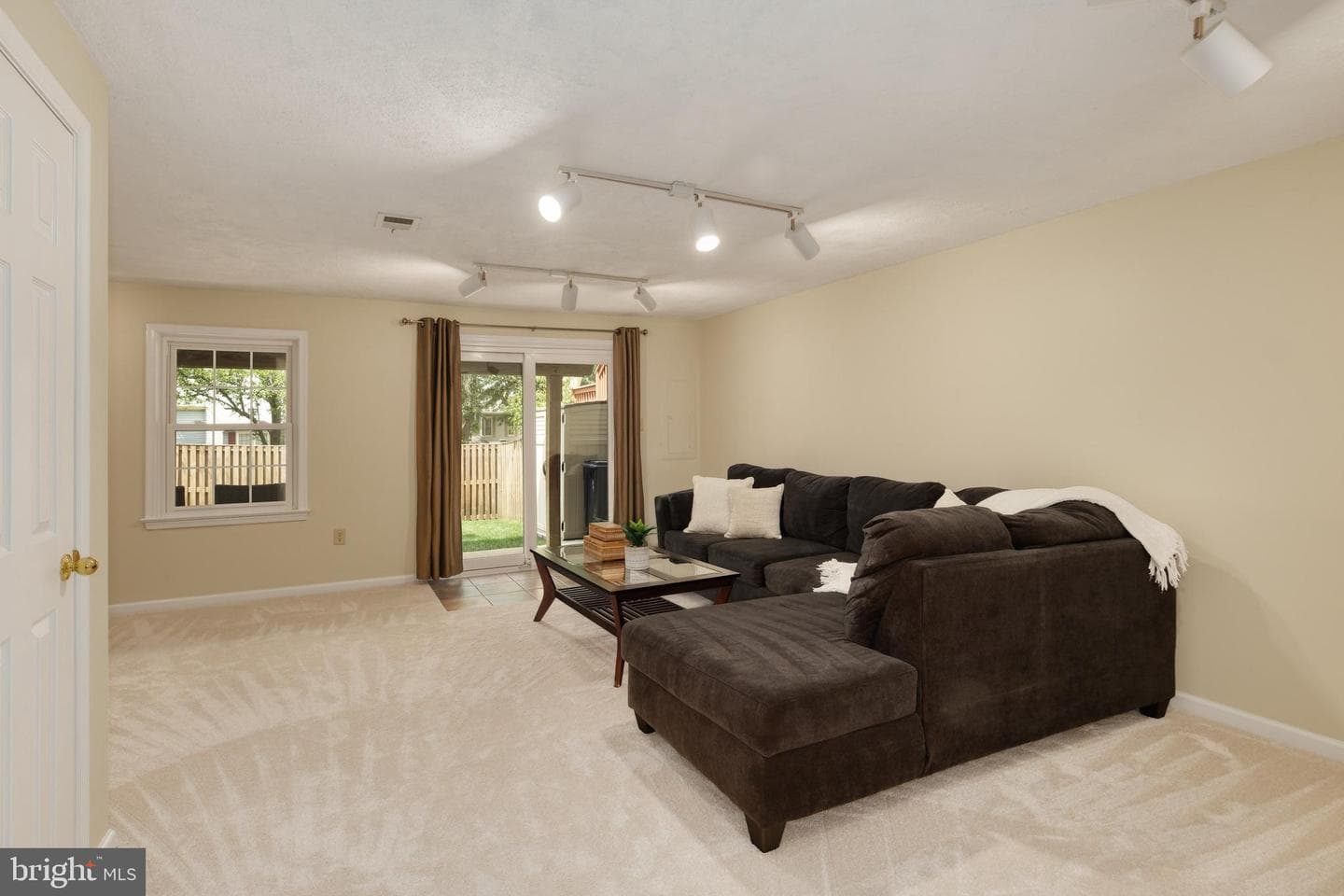 8174 Cliffview Avenue photo 41