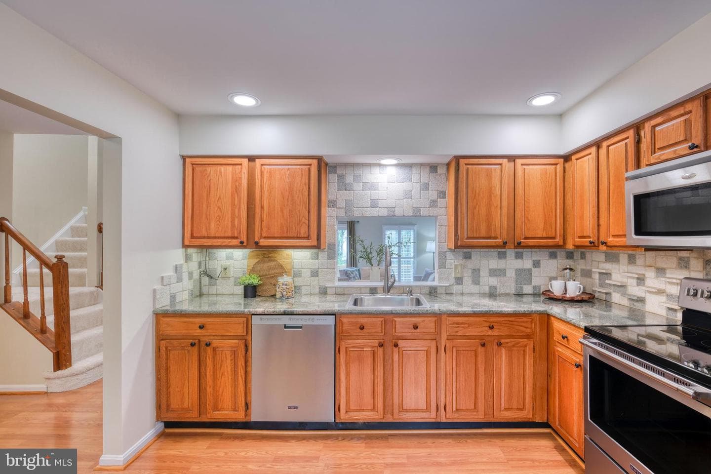 8174 Cliffview Avenue photo 8