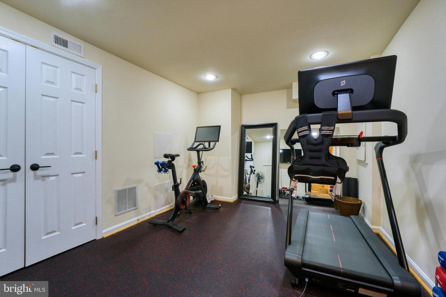 10904 Berryland Court photo 32