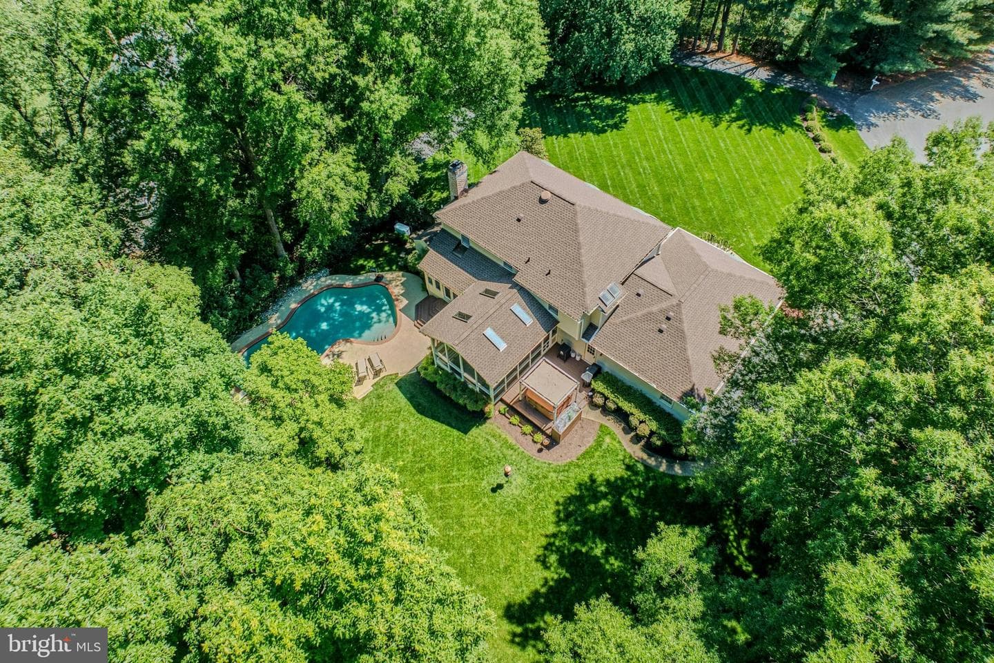 10904 Berryland Court photo 46