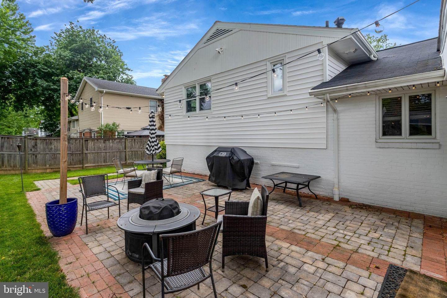 7505 Hogarth Street photo 52