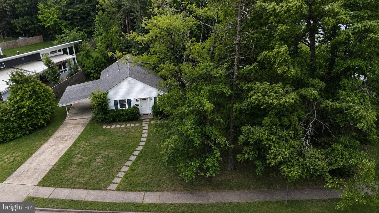 2155 Pimmit Drive photo 5