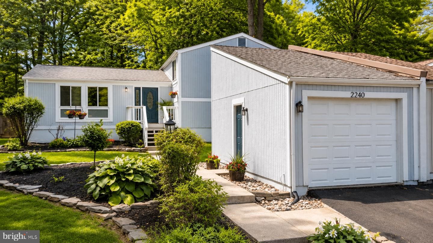 2240 Sanibel Drive, Reston