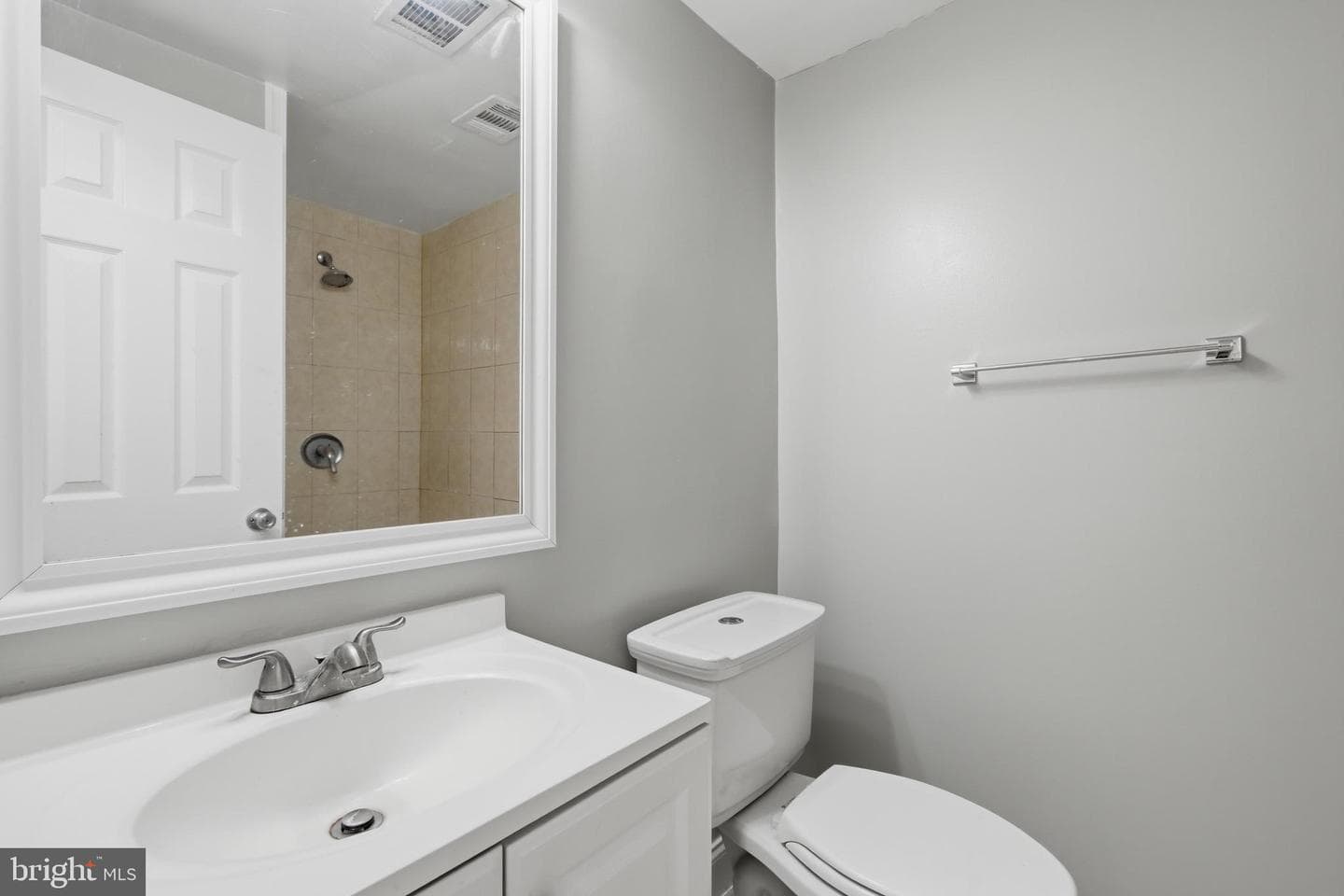 2240 Sanibel Drive photo 19