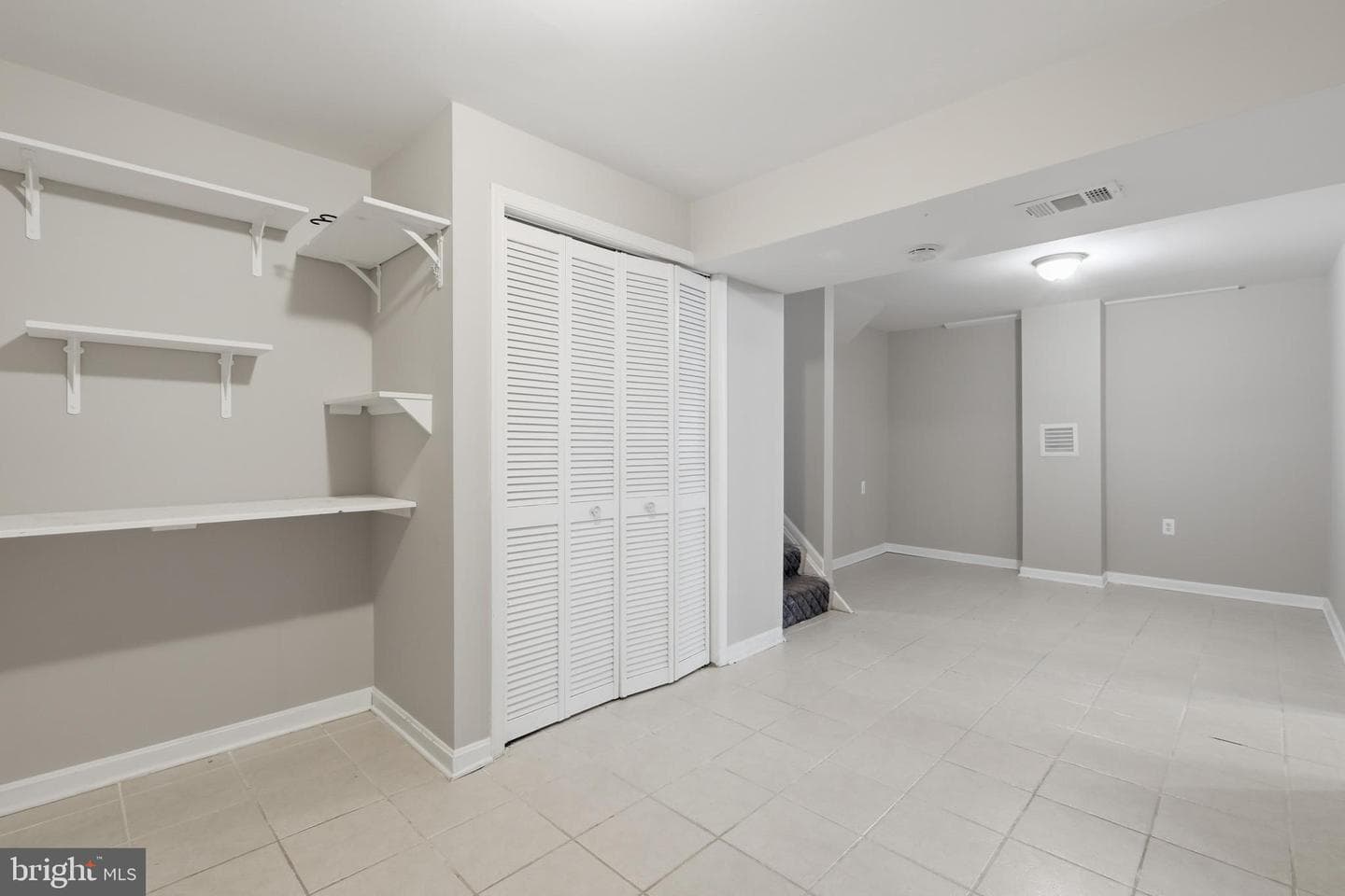 2240 Sanibel Drive photo 24