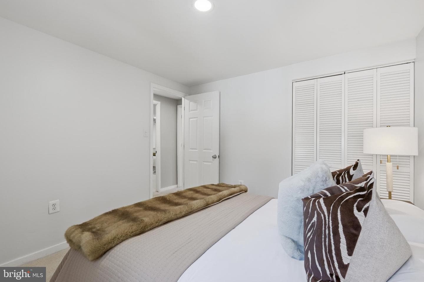 2240 Sanibel Drive photo 31