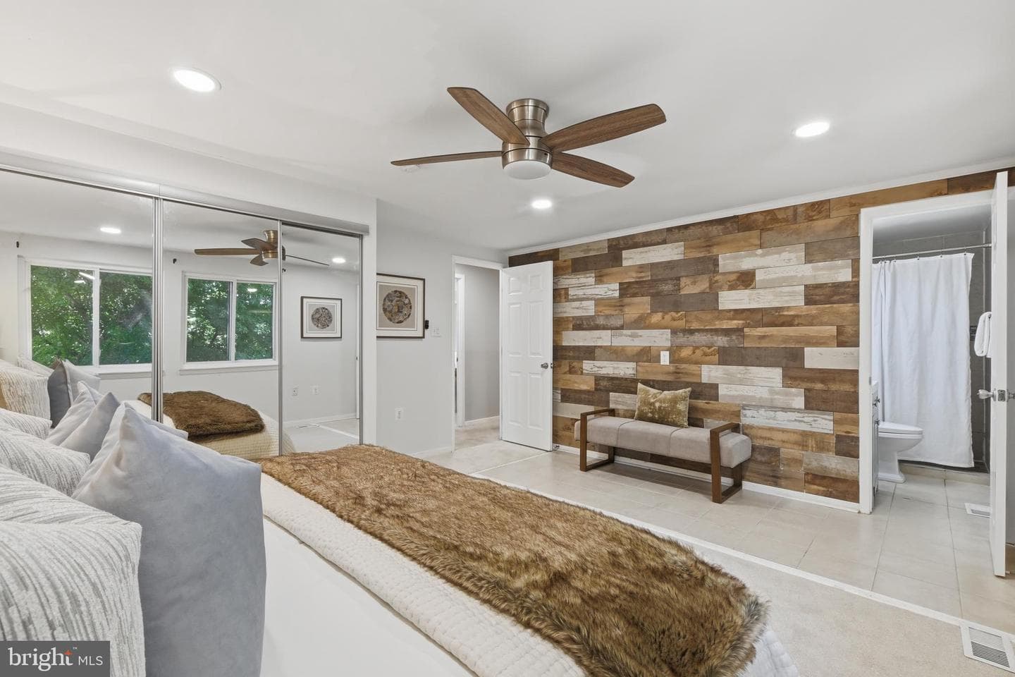 2240 Sanibel Drive photo 36