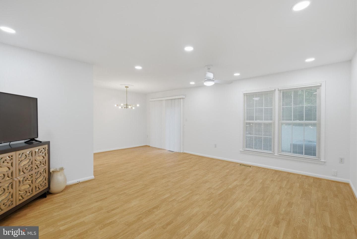 9664 Masterworks Drive photo 15