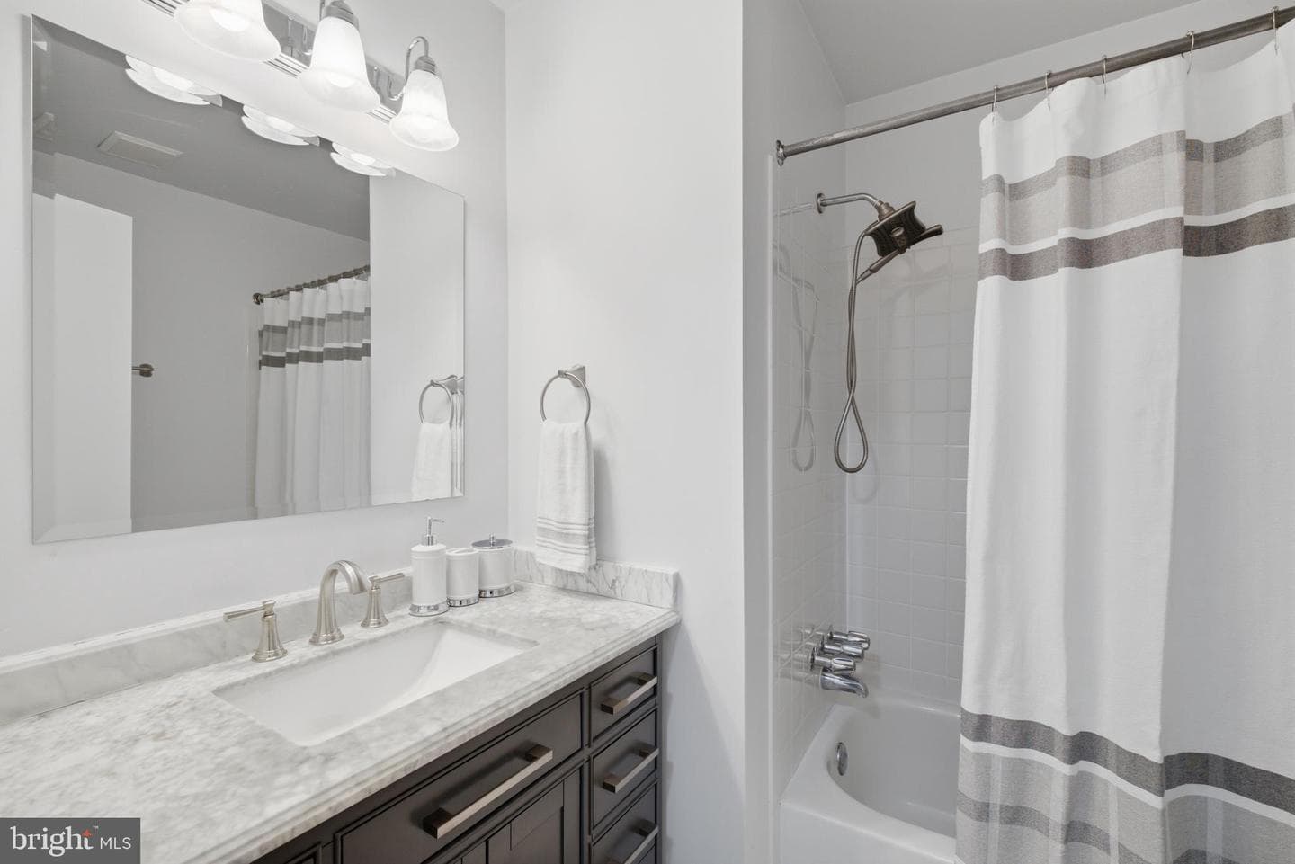 9664 Masterworks Drive photo 27