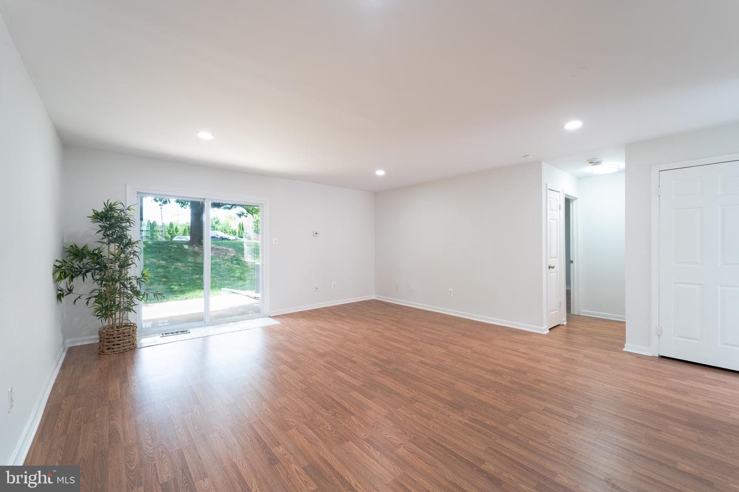 14421 Saguaro Place photo 4