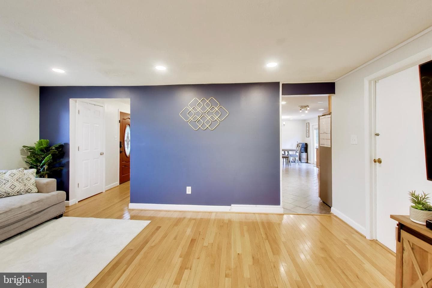 5932 Peregrine Drive photo 12