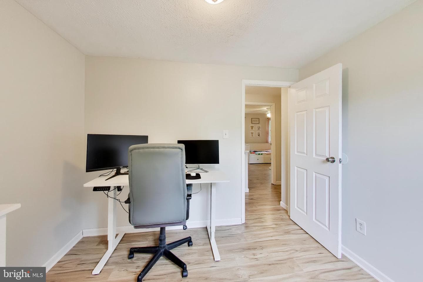 5932 Peregrine Drive photo 15