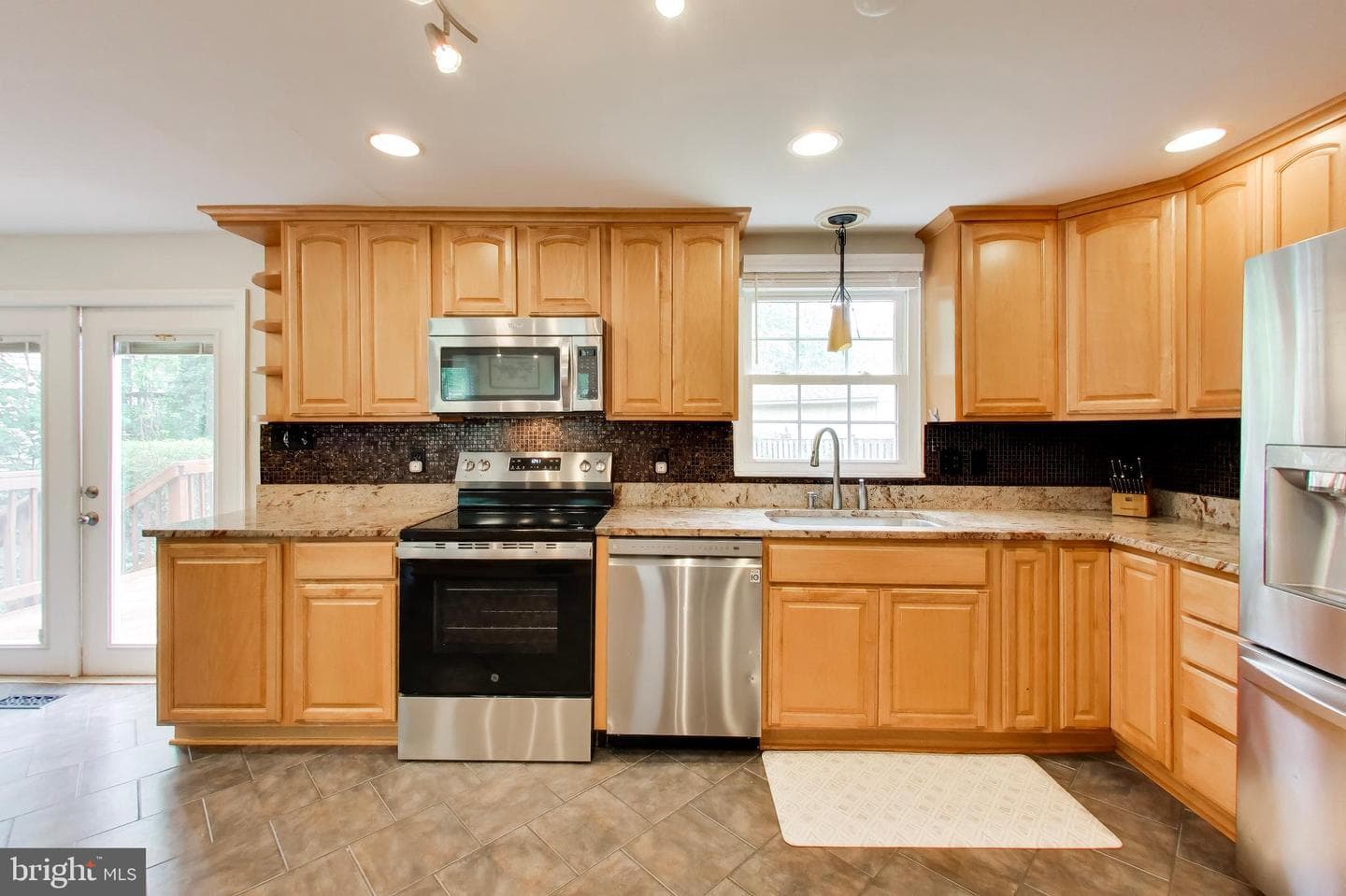 5932 Peregrine Drive photo 4