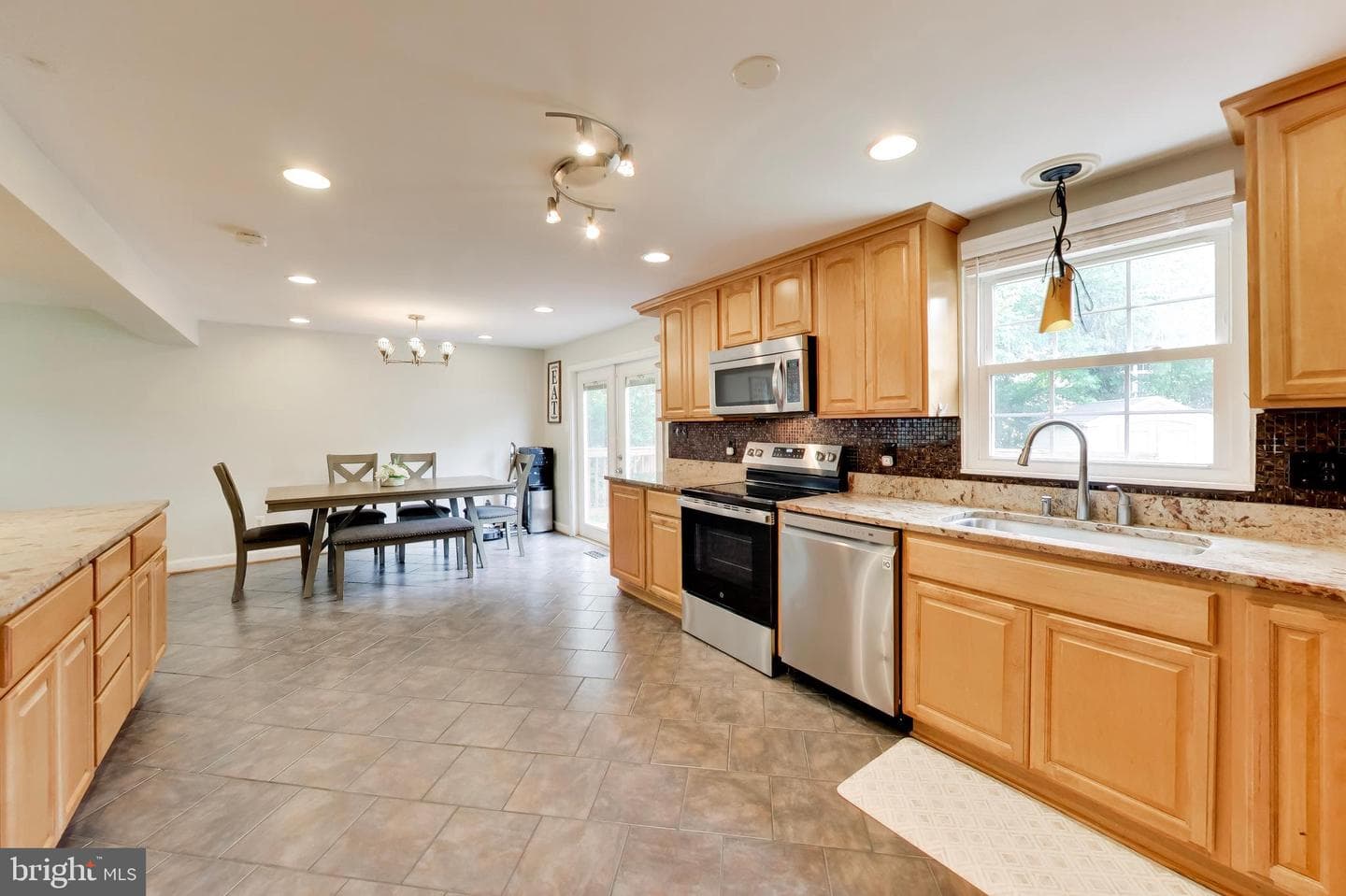 5932 Peregrine Drive photo 5