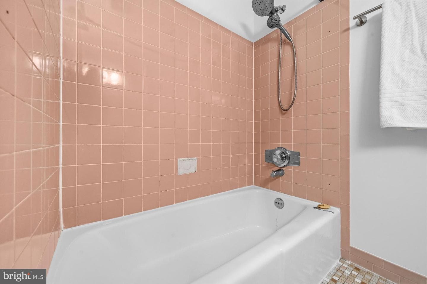 7233 Ashview Drive photo 15
