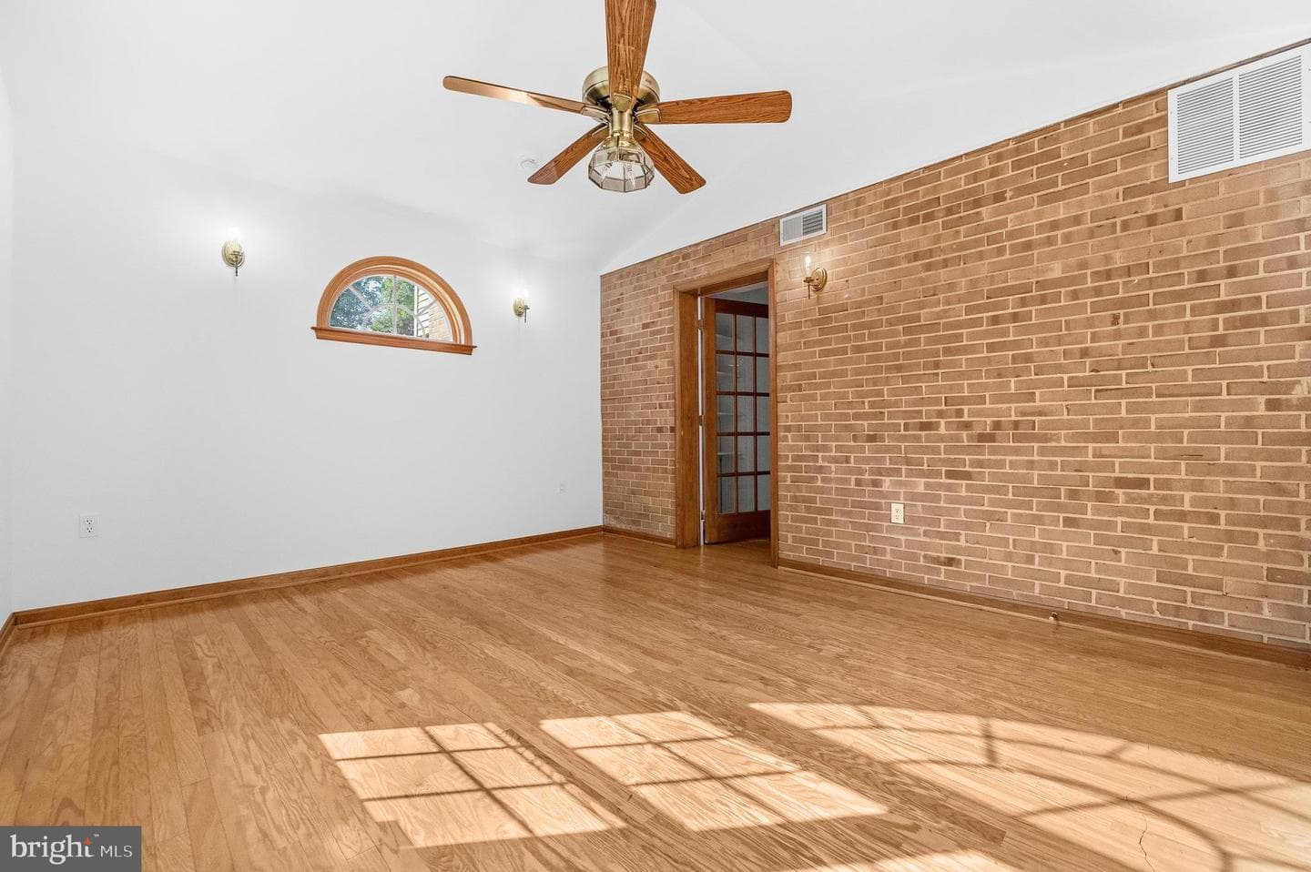 7233 Ashview Drive photo 31
