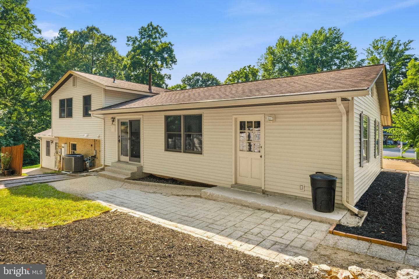 7233 Ashview Drive photo 37