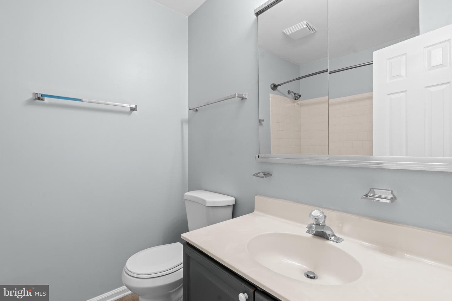 6749 Cardinal Woods Court photo 22