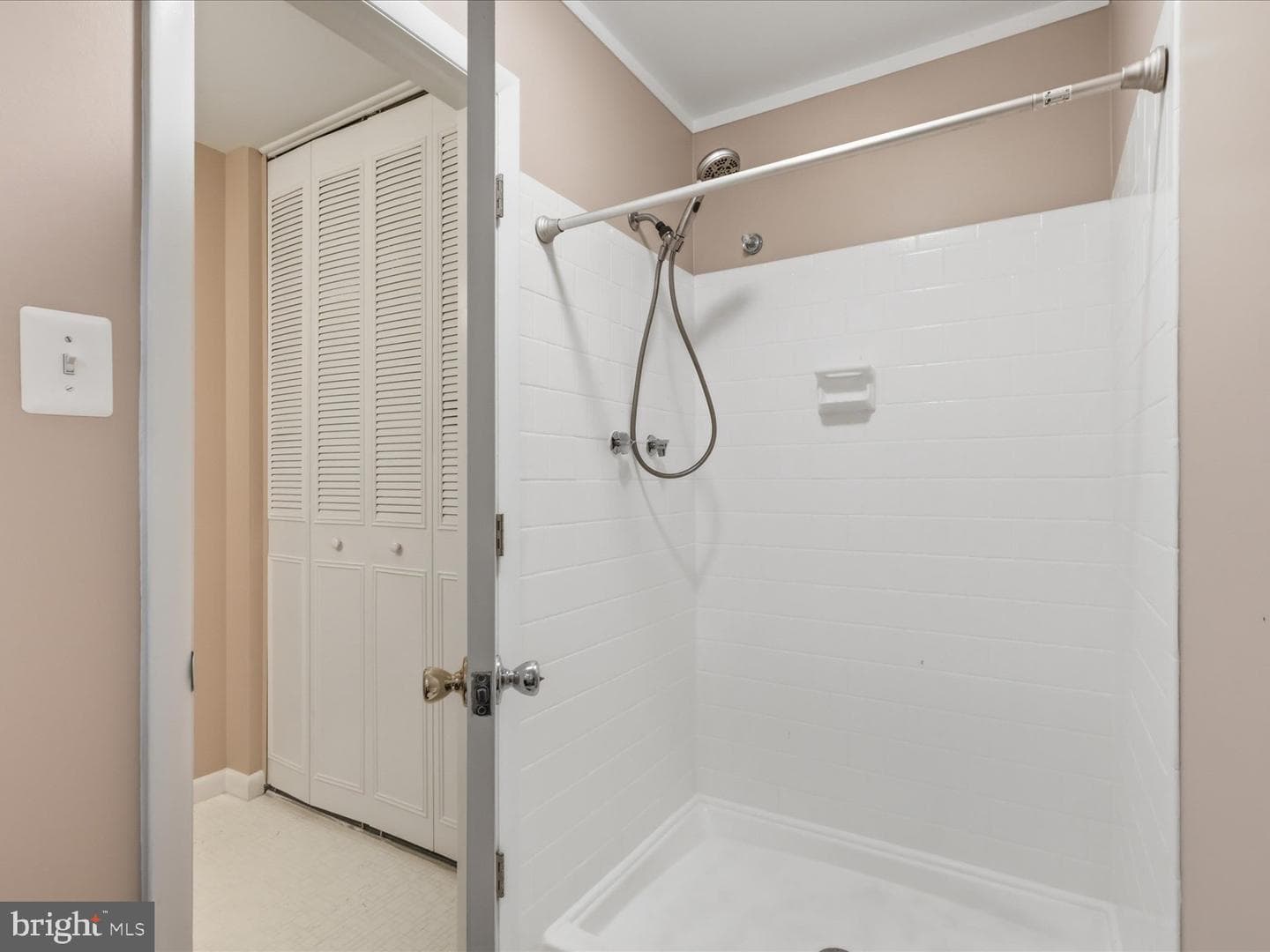 7218 Hadlow Drive photo 20