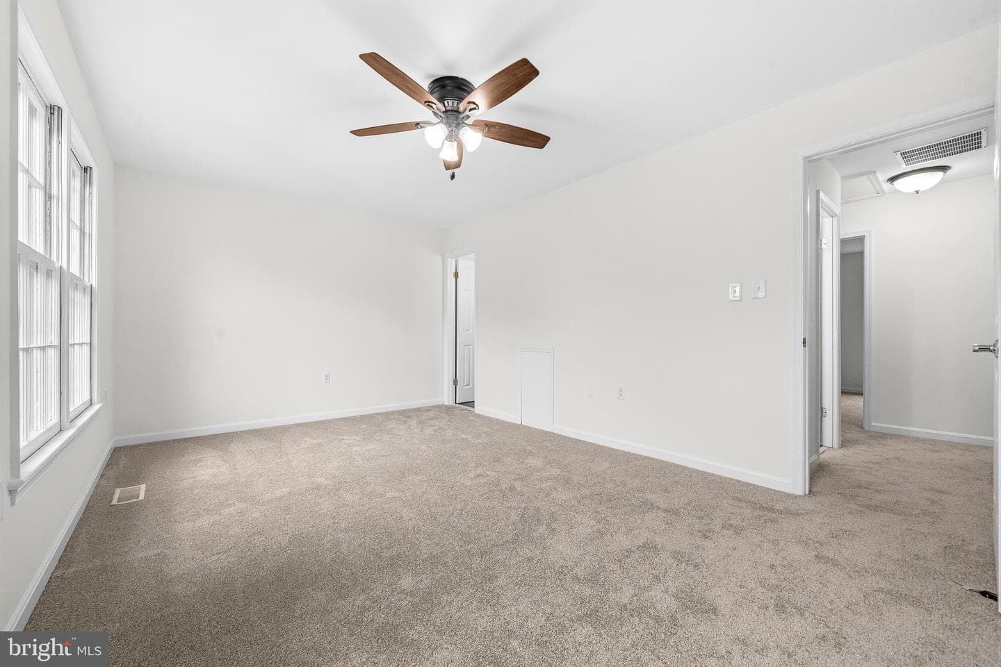 10260 Eagle Nest Court photo 18