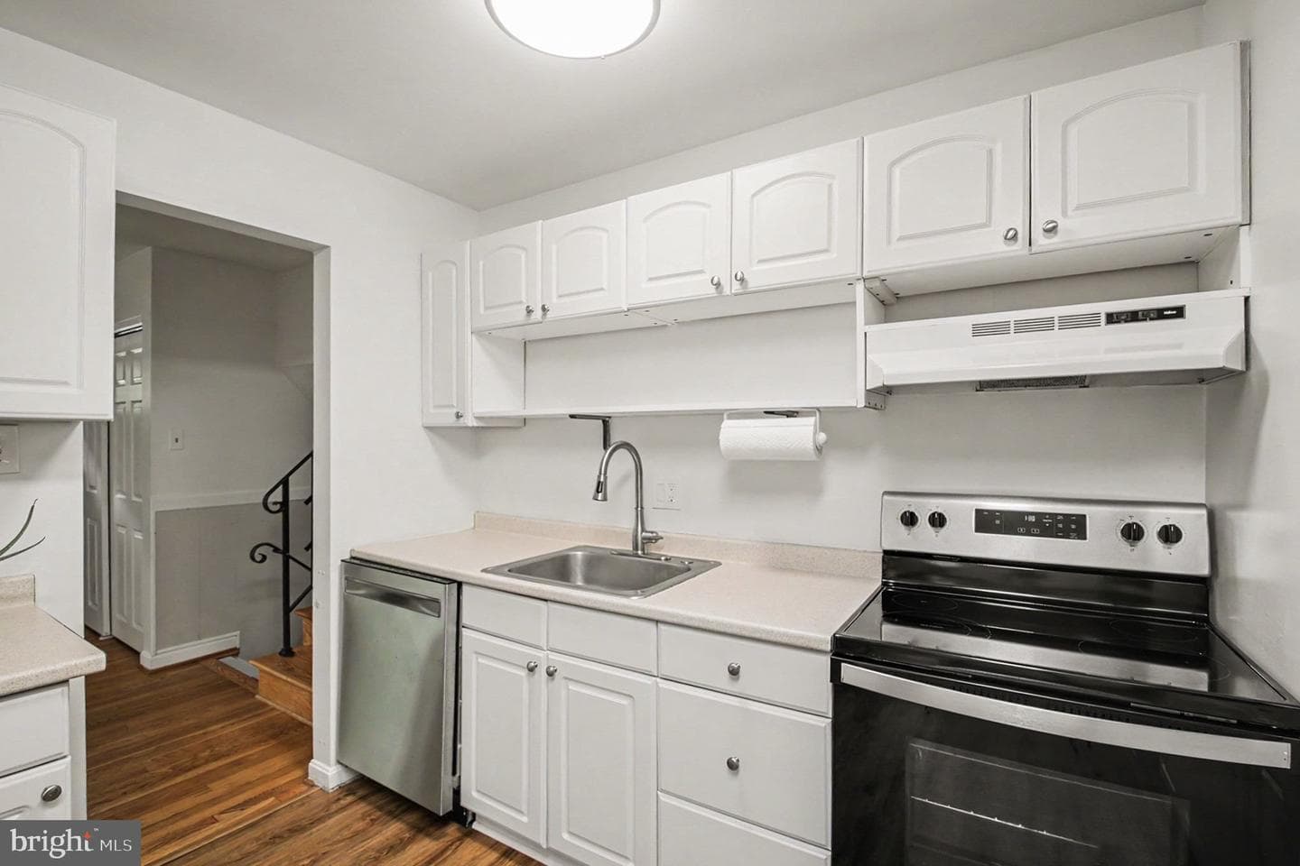 6303 Bardu Avenue photo 10