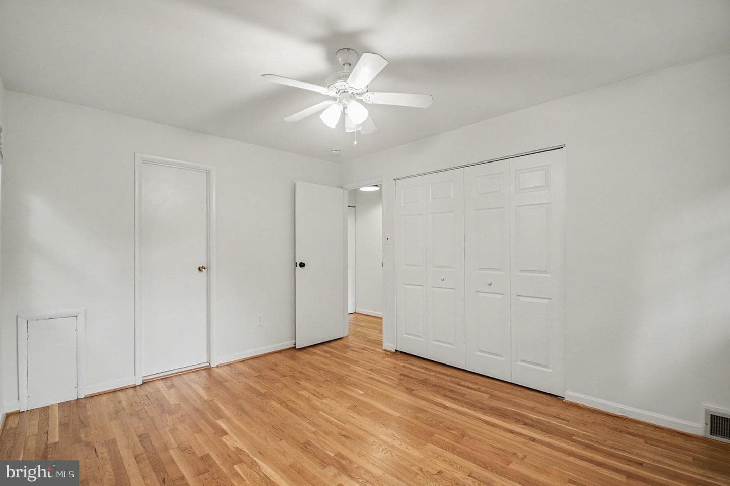 6303 Bardu Avenue photo 20