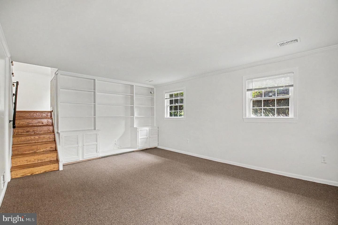 6303 Bardu Avenue photo 26