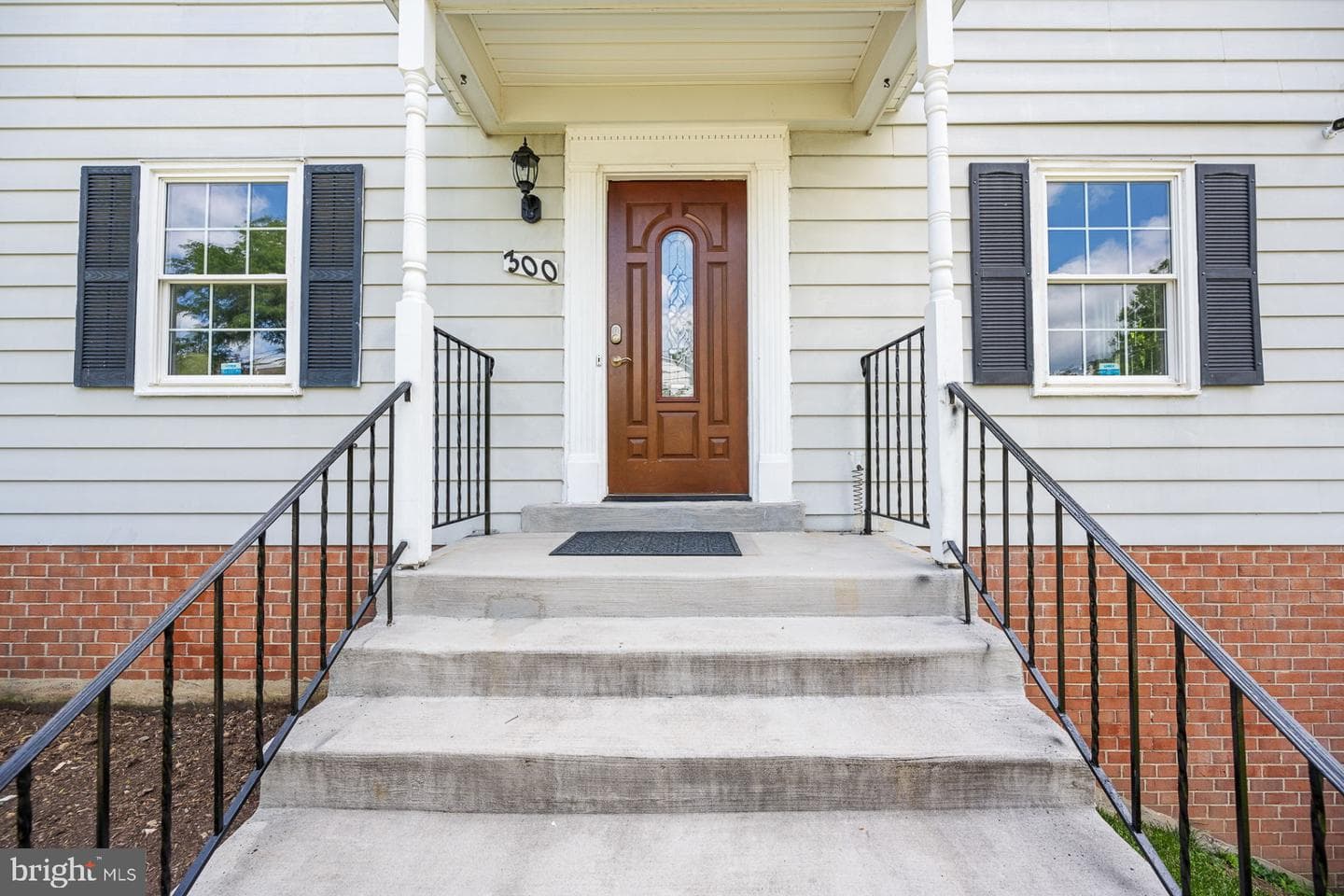 300 Holly Court, Herndon