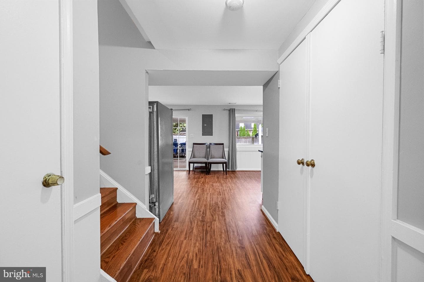 300 Holly Court photo 28
