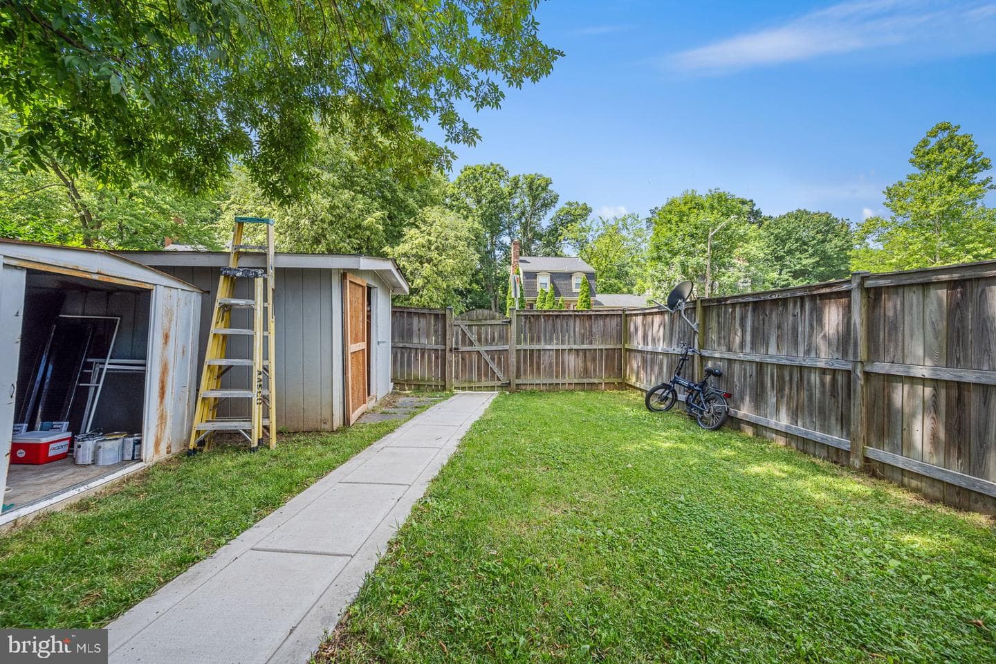 300 Holly Court photo 33