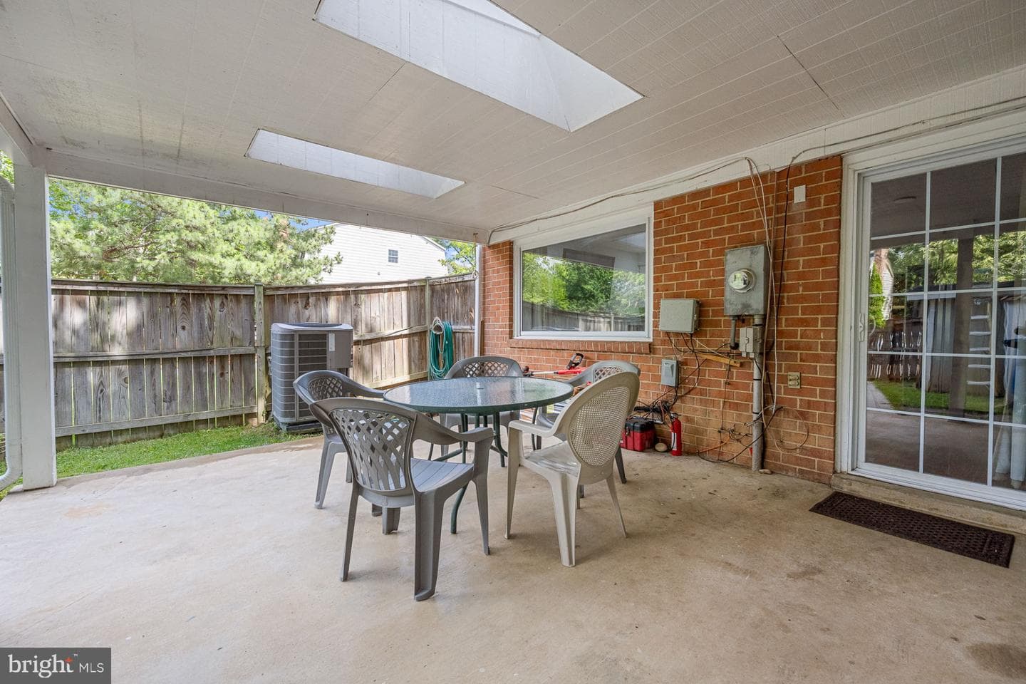 300 Holly Court photo 34