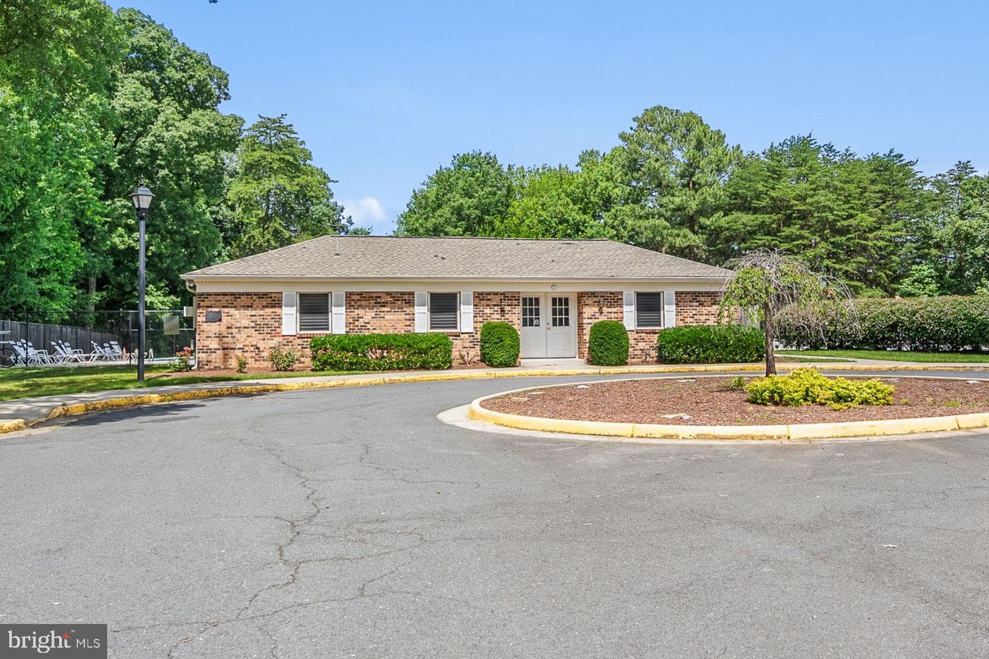 300 Holly Court photo 37