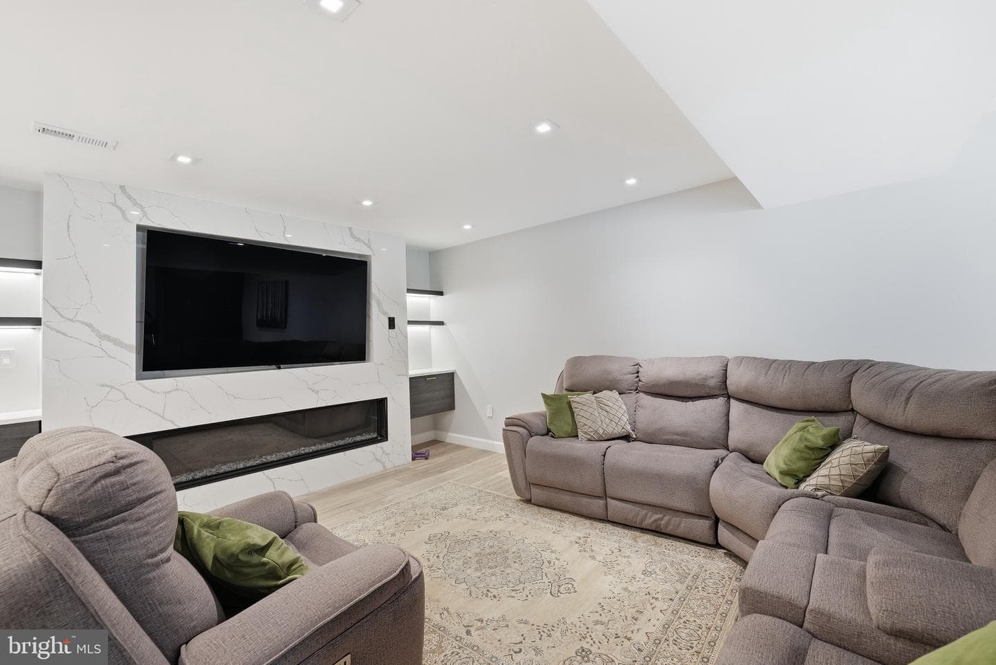 10834 Henderson Road photo 50