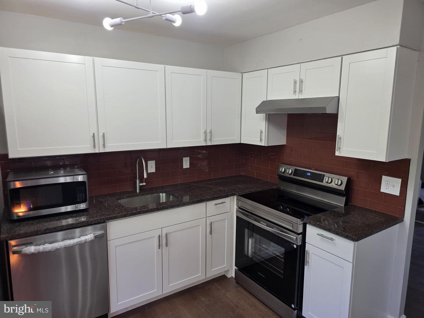 1016 Saber Lane photo 15
