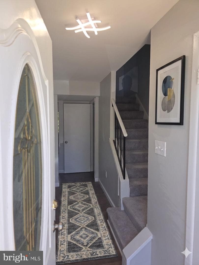 1016 Saber Lane, Herndon