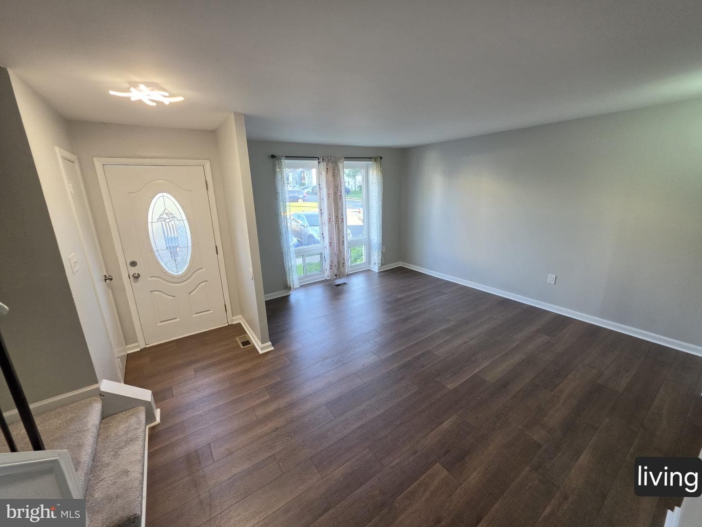 1016 Saber Lane photo 4