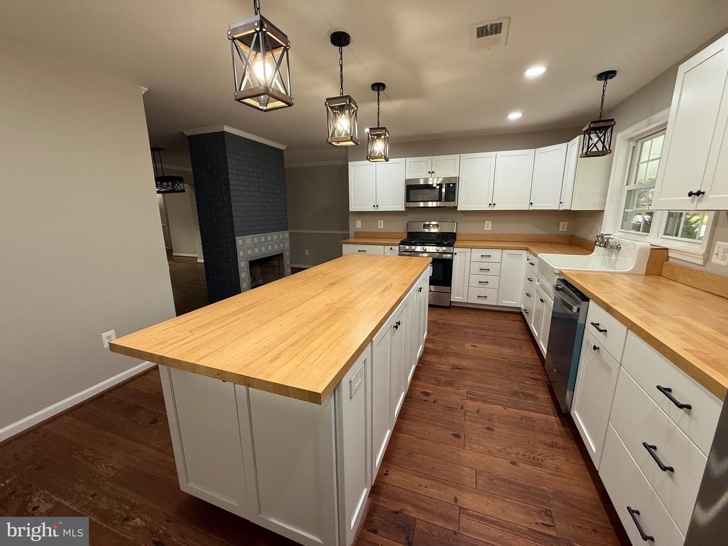 7412 Axton Street photo 5
